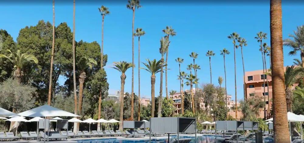 Kenzi Farah Marraquexe Exterior foto The hotel's pool