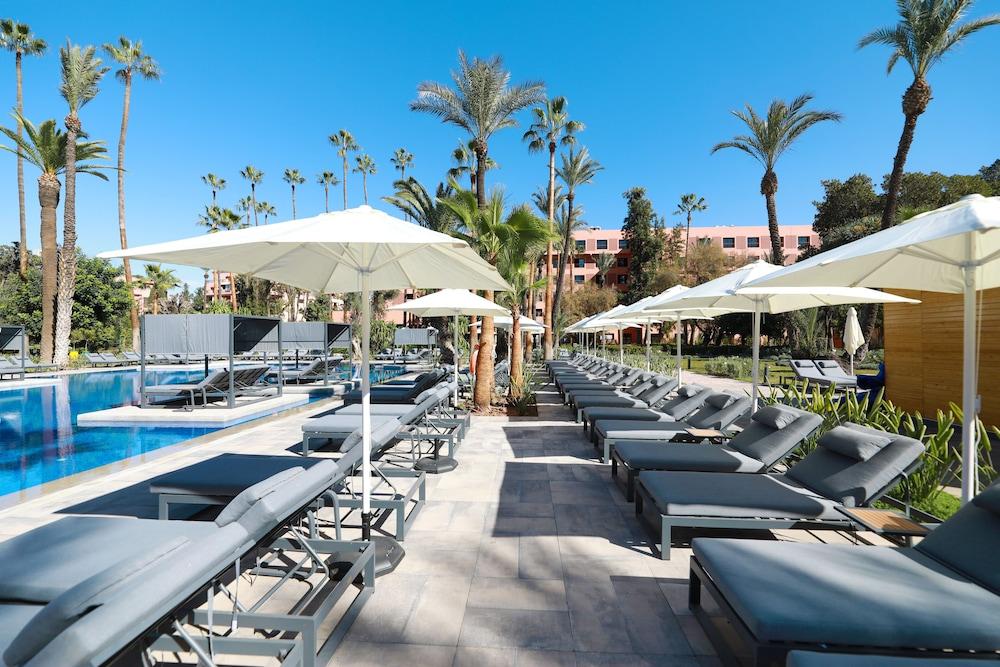 Kenzi Farah Marraquexe Exterior foto The pool at the hotel